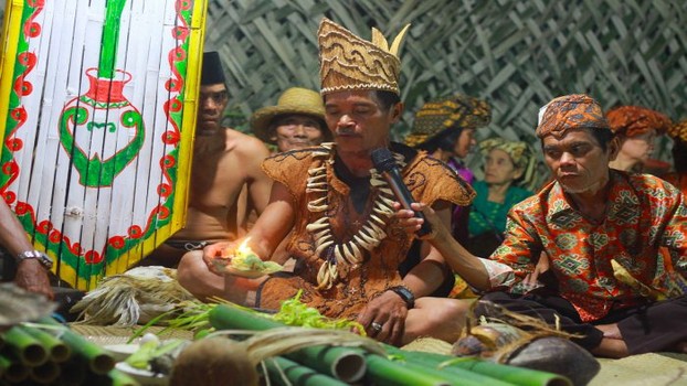 masyarakat adat
