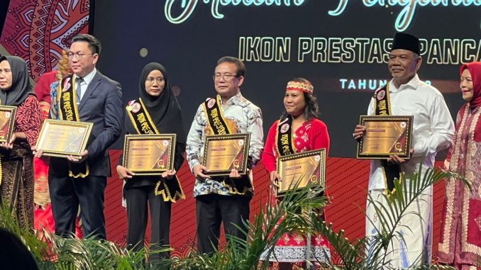 anugerah 2